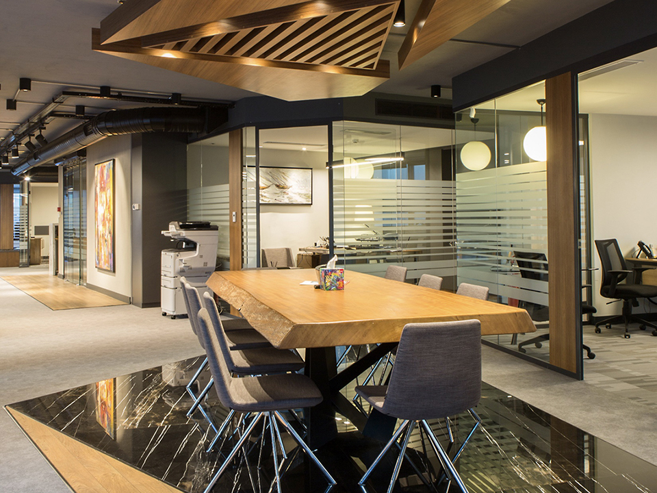 iDisplay Technology Office